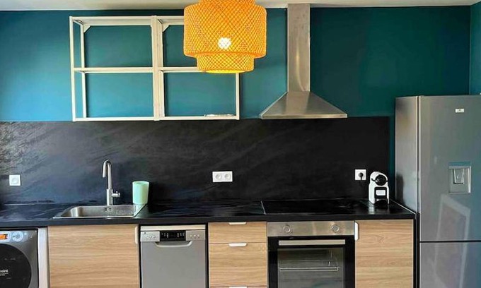 Antony Apartment | 120 m² Apartment ∙ 5 bedrooms ∙ 16 guests