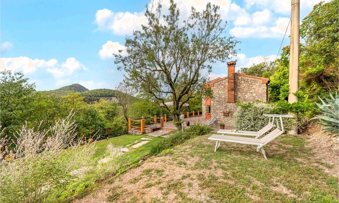 Valnogaredo House | 120 m² House ∙ 2 bedrooms ∙ 4 guests