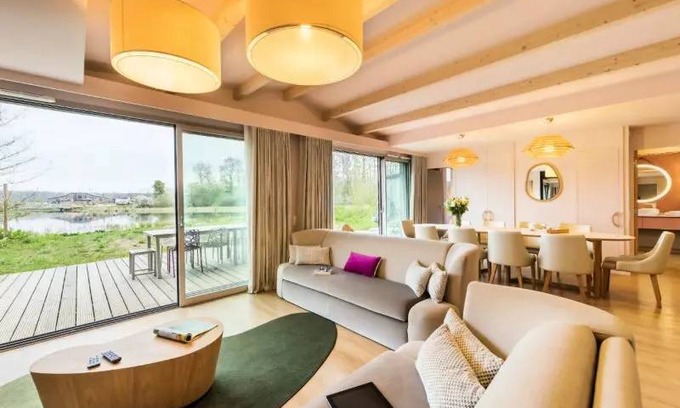 Bailly-Romainvilliers House | 136 m² Mobile home ∙ 4 bedrooms ∙ 8 guests