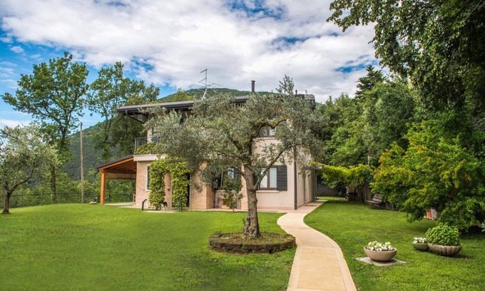 Caprino Veronese Bed & Breakfast | 20 m² Bed and breakfast ∙ 4 guests