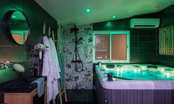 Villeneuve-le-Roi Apartment | 25 m² Apartment ∙ 1 bedroom ∙ 2 guests