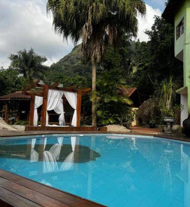 Guapimirim Bed & Breakfast | 25 m² Bed and breakfast ∙ 3 bedrooms ∙ 10 guests