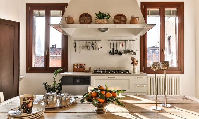 Castello Apartment | 250 m² Apartment ∙ 4 bedrooms ∙ 8 guests