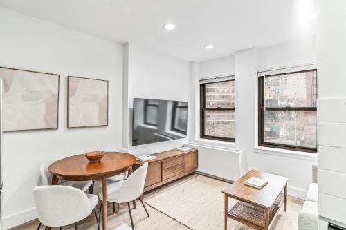 Midtown East Apartment | 2bed 1 bath Cozy Gem apt