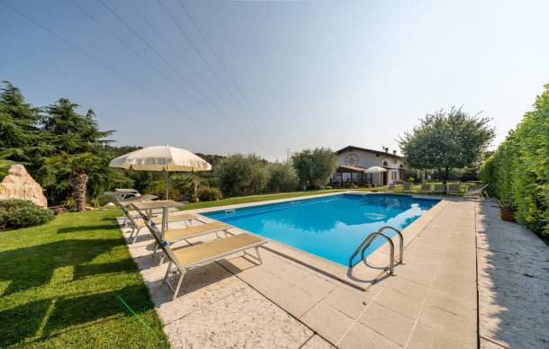 Ceredello House | 3 bedroom accommodation in Caprino Veronese VR