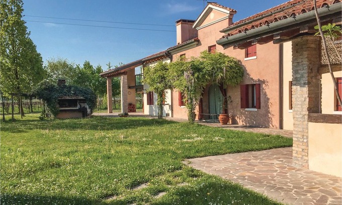 Silea Apartment | 3 bedroom accommodation in Silea -TV-