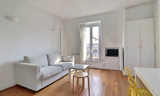 Quartier de Rochechouart Apartment | 32 m² Apartment ∙ 1 bedroom ∙ 2 guests