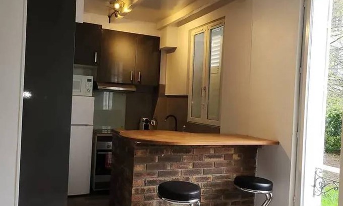 Villeneuve-Saint-Georges Apartment | 33 m² Apartment ∙ 1 bedroom ∙ 4 guests