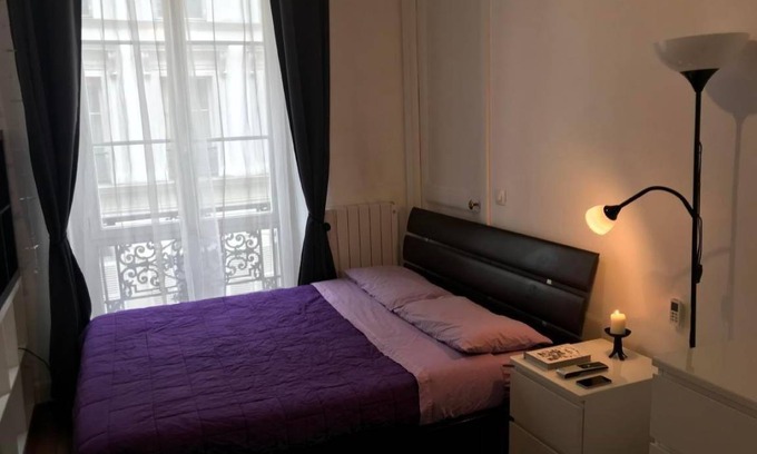 Quartier de Rochechouart Apartment | 37 m² Apartment ∙ 2 bedrooms ∙ 4 guests