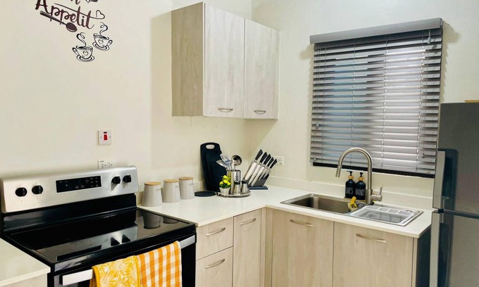 Discovery Bay House | 40 m² House ∙ 1 bedroom ∙ 2 guests