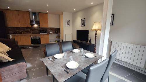 Romainville Apartment | 59 m² Apartment ∙ 2 bedrooms ∙ 4 guests