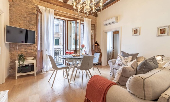 Castello Apartment | 70 m² Apartment ∙ 2 bedrooms ∙ 4 guests