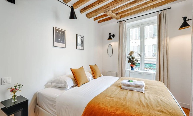 Val-de-Grace Apartment | 80 m² Apartment ∙ 4 bedrooms ∙ 8 guests