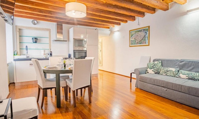 Verona City Centre Apartment | 95 m² Apartment ∙ 2 bedrooms ∙ 6 guests