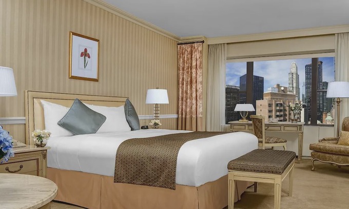 Central Park South Hotel | Adventure Awaits! Comfy Unit w/views of Central Park