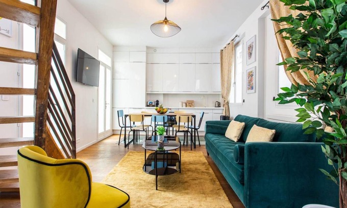 Quartier de Rochechouart Apartment | Apartment ∙ 1 bedroom ∙ 10 guests