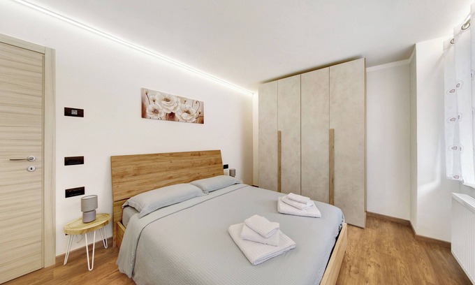 Padola Apartment | Apartment 'Appartamento Bucaneve' with Mountain View and Wi-Fi