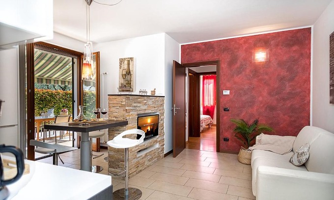 Montioni Apartment | APARTMENT LA PROMENADE - Regarda Travel
