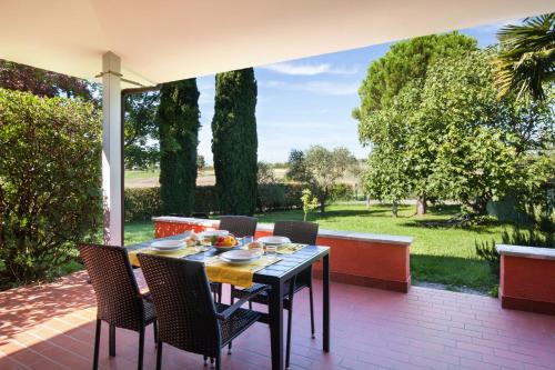 Calmasino Apartment | Apartment Noal
