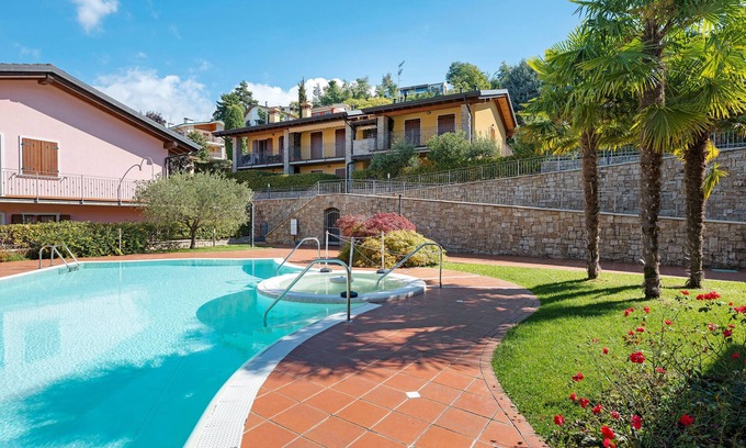 San Zeno di Montagna Apartment | Apartment “Pure Relaxation Between Lake and Mountains” with Pool, Terrace & Whirlpool