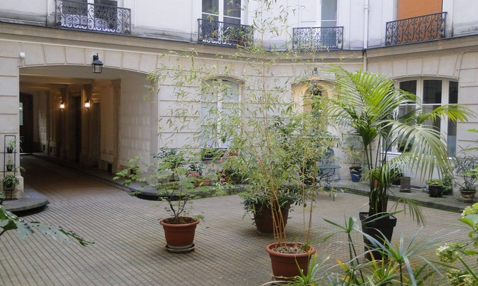 Quartier de la Monnaie Apartment | Apartment SAINT GERMAIN DES PRES