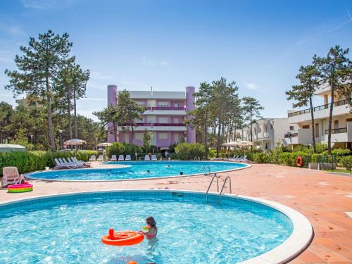 Bibione Lido del Sole Apartment | Apartment Villaggio Serenissima-1 by Interhome