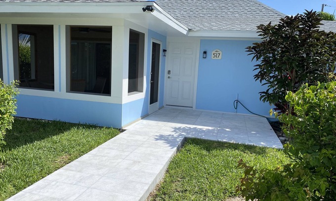 Treasure Cay Villa | Beautiful Beach Villa with a Screened in Porch 2BR - 2 BA - October Special!