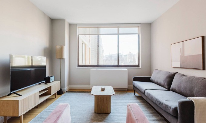 Kips Bay Apartment | Blueground | Kips Bay, pool & gym, nr Empire