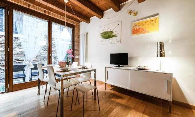 Cannaregio Apartment | Bluesky - Cannaregio Court of Venice by Wonderful Italy