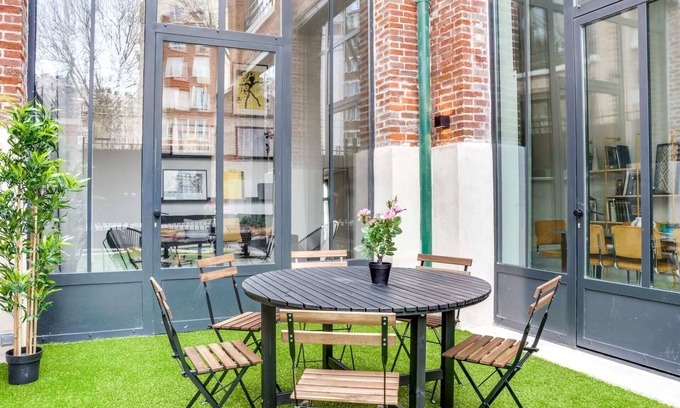 Quartier du Petit-Montrouge Apartment | Brune VI - Three Bedroom Apartment, Sleeps 8