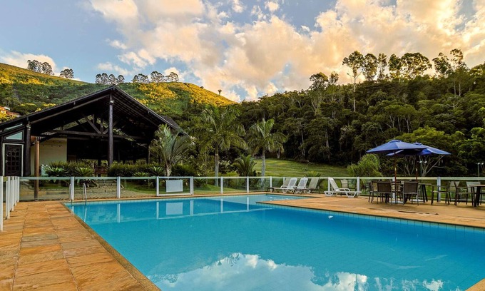 Teresopolis House | Casa em Teresópolis com Piscina e Churrasqueira