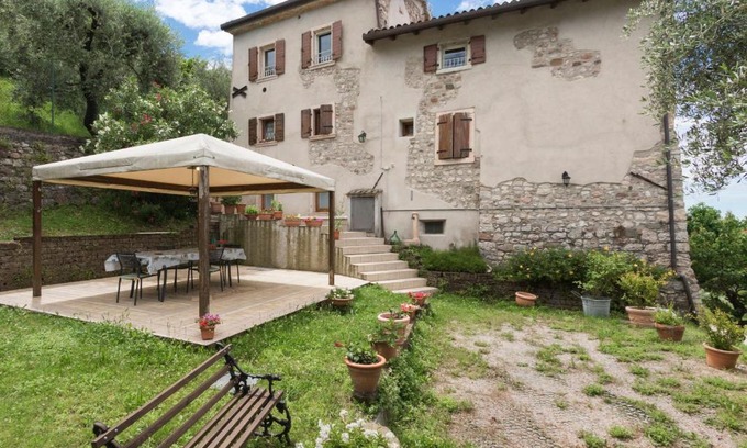 Albisano Apartment | Casa Silvia