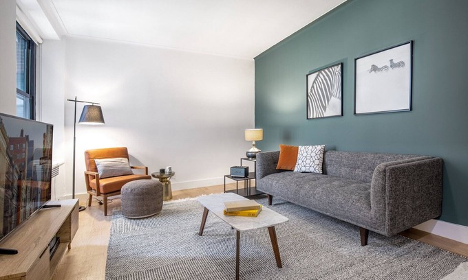 Lincoln Square Apartment | Chic Upper West Side 1BR w/Doorman near Central Park by Blueground