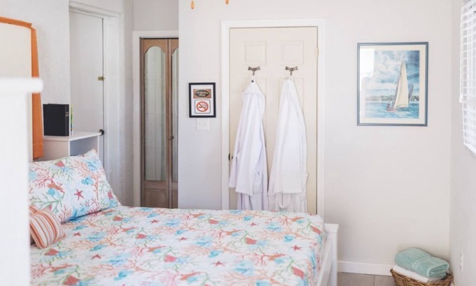 Nassau Apartment | COCONUT PALM HIDEAWAY-KING