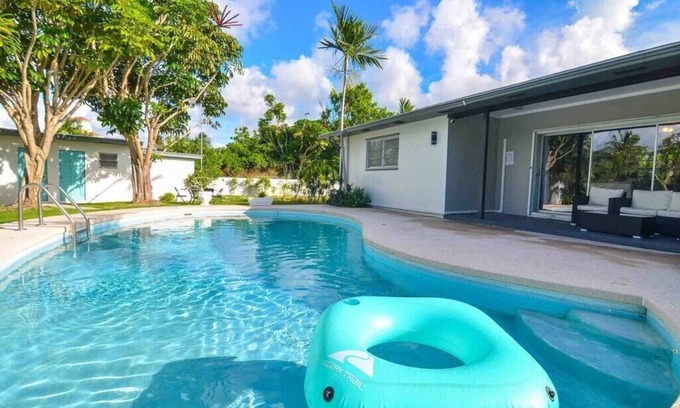 Westward Villas Subdivision House | Cozy 2-Bedroom Retreat