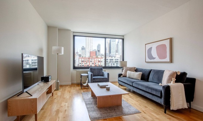 Chelsea Apartment | Delightful Chelsea 1BR w/Gym & W/D, nr Art & Theater, by Blueground