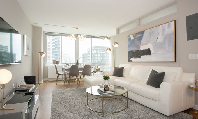 Lincoln Square Apartment | Designer luxurious 3 Bedroom Apartment with Gym, Doorman, Lincoln Center