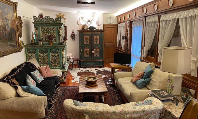 Cortina d'Ampezzo Historic Centre Apartment | Elegant luxury apartment in the center of Cortina in Ampezzo style