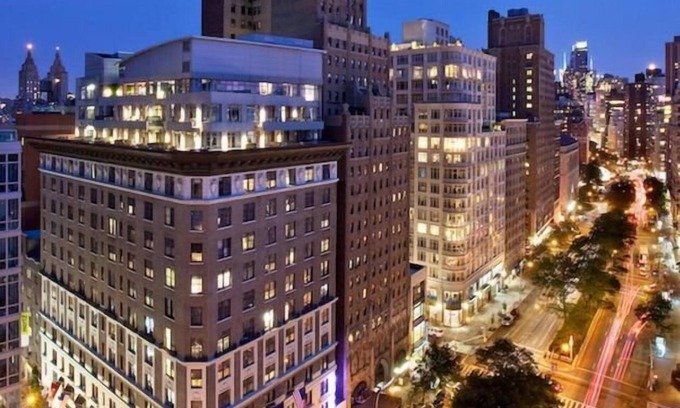 Central Park West House | Enjoy The City Life In The Heart Of NYC! Pet-friendly, Onsite Bar