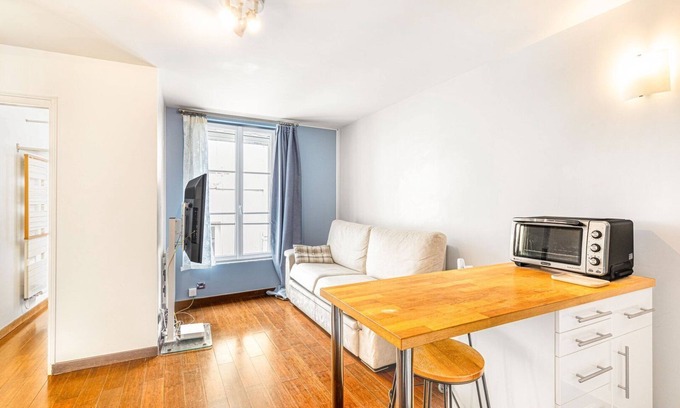 Porte-Saint-Martin Apartment | GuestReady - Cosy retreat near Louvre Museum