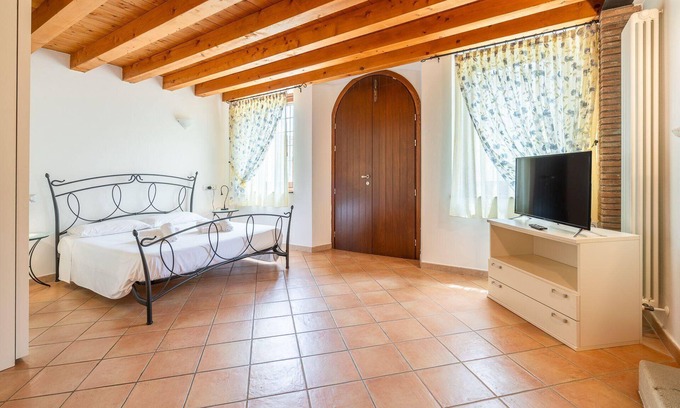 Valeggio sul Mincio Other | Holiday apartment Valeggio sul Mincio for 1 - 2 persons with 1 bedroom - Farmhouse
