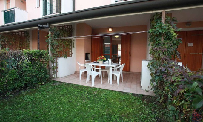 Rosapineta Apartment | Holiday apartment Terraced house with private garden