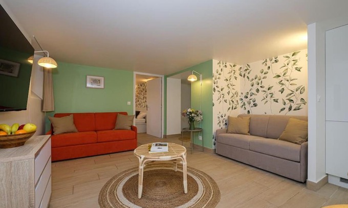 Quincy-Voisins Apartment | L'Eucalyptus avec Parking & Wifi