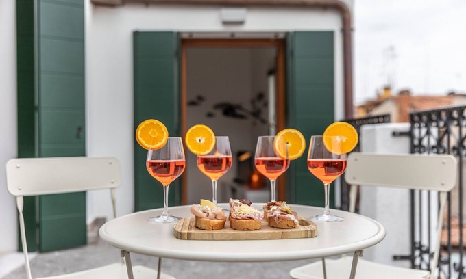 Castello Apartment | La Bricola Terrace Apartment