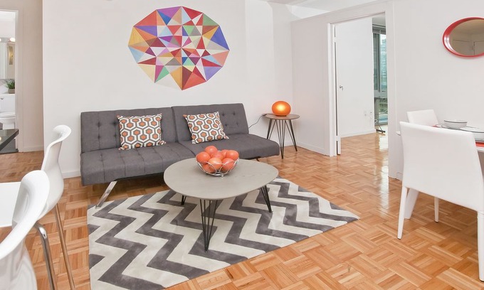 Lincoln Square Apartment | Luxurious Doorman Building-2 Bedroom-Lincoln Center-Gym-Columbus Circle