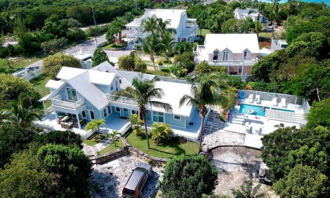 Governor's Harbour House | Luxury 3BR 3.5BA Home w/Private Pool & Generator