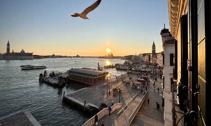 Castello Apartment | Luxury Piano Nobile apartment, 100m from Piazza San Marco, Venice
