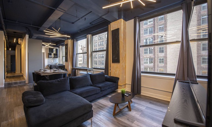 Midtown South Apartment | Madison Square Garden 6 Bedroom Loft
