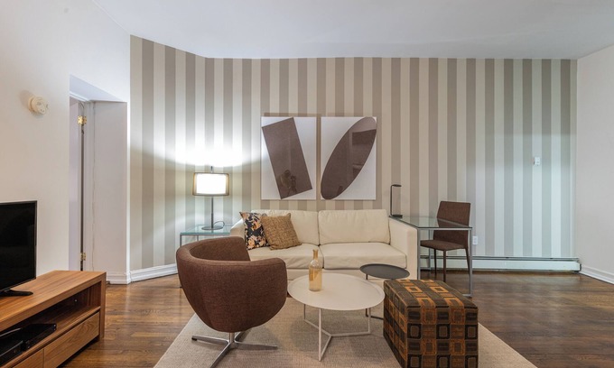 Upper East Side Apartment | Modern UES One Bedroom Near Central Park