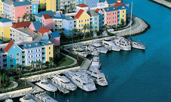 Paradise Island Condo | One Bedroom Premium Harborside rental. Reserve with licensed professionals!